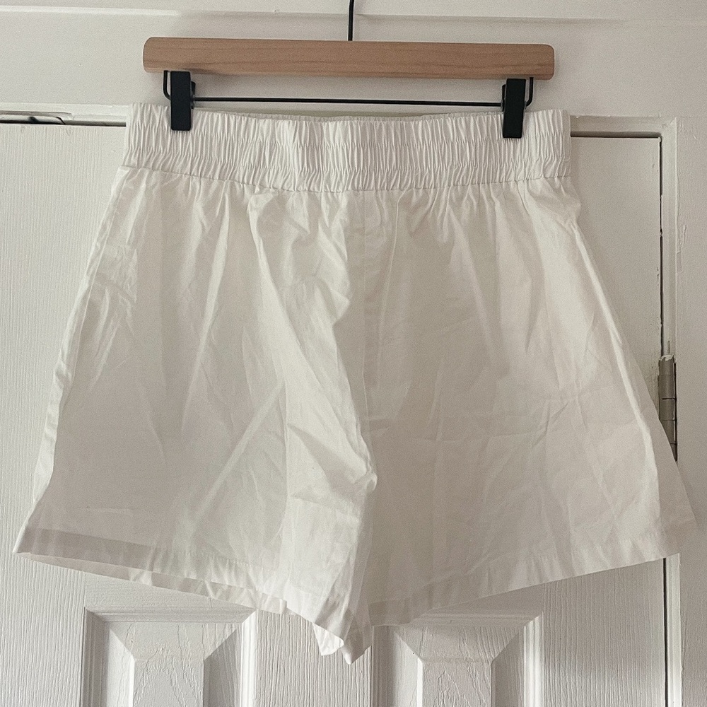 White Fox White Cotton Shorts‎ NWOT Size XL